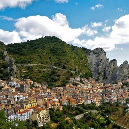 Helvetia Bed & Breakfast Bed and Breakfast Castelmezzano Exterior foto